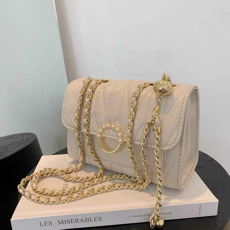 Kripyery Shoulder Bag One-shoulder Classic Chain Texture Smooth Zipper  Large Capacity Decorate Portable Fashion Luxury Niche Chain Handbag Women  Accessory 